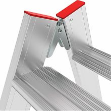 Индустриальная двухсторонняя алюминиевая стремянка с развальцованными ступенями NV5120.8